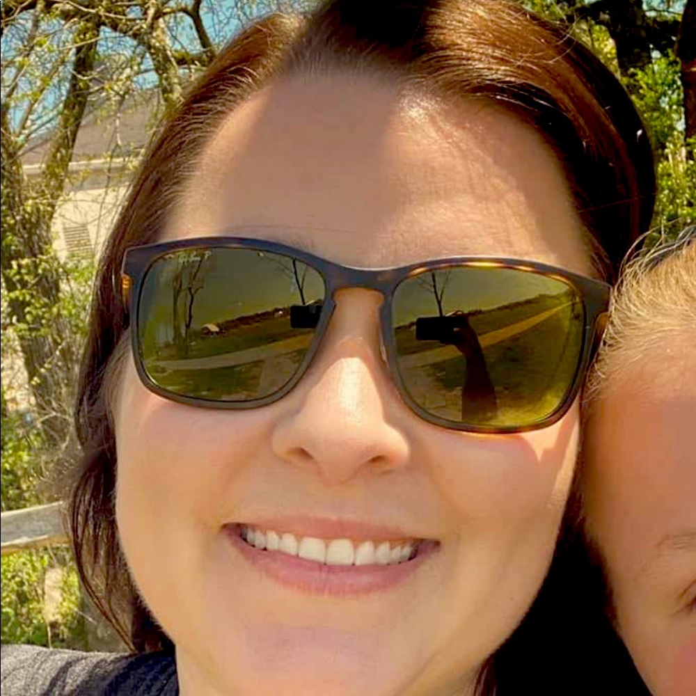 Meet your Posher, Heather